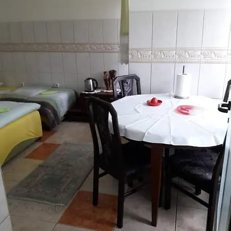Vendégház Ayaan